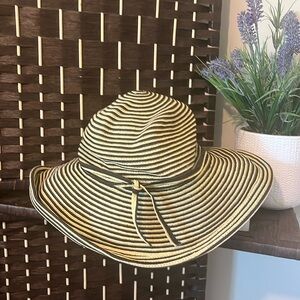SAN DIEGO HAT Company Floppy Beach Vacation Hat Woven Black Tan Striped
